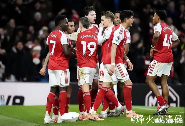 足坛狂欢夜!4大豪门齐齐奏凯,阿森纳惊险绝杀,巴萨甩开皇马7分 足坛狂欢夜!4大豪门齐齐奏凯,阿森纳惊险绝杀,巴萨甩开皇马7分