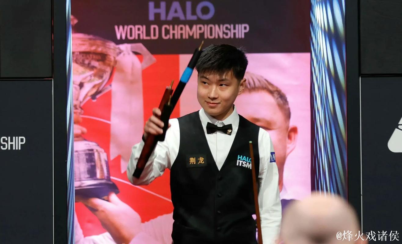 斯诺克国际锦标赛:赵心童险胜雷佩凡 6-5挺进16强 斯诺克国际锦标赛:赵心童险胜雷佩凡 6-5挺进16强