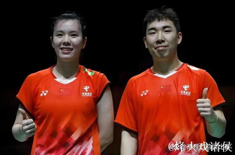 羽毛球世锦赛：中国三对混双组合晋级八强